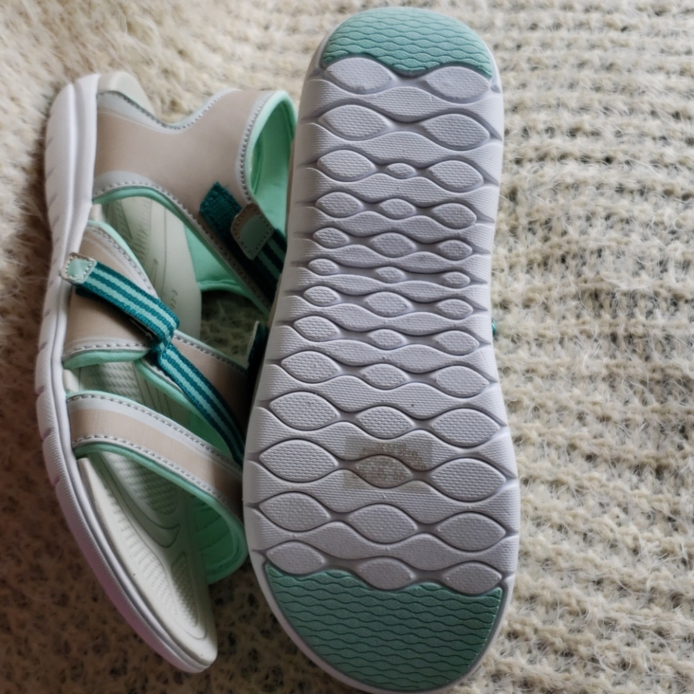 Cute sandals - Picture 4 of 7